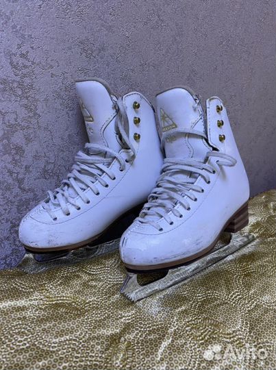 Коньки для фигурного катания