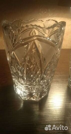 Хрустальная ваза