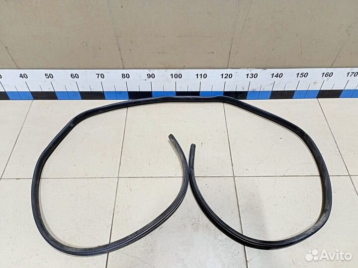 Уплотнитель (внутри) Qashqai (J10) 2006-2014