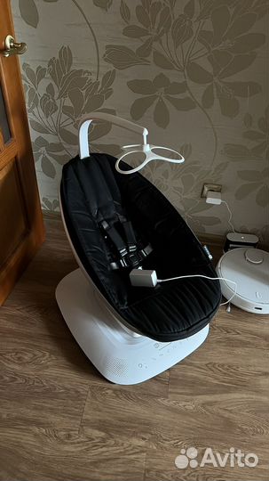 Кресло-качалка 4moms mamaRoo New черная