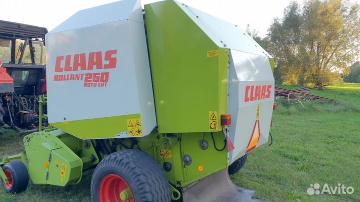 Пресс-подборщик Claas Rollant 250, 2015