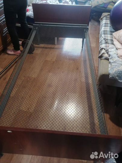Кровать с панцирной сеткой