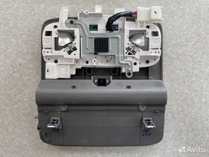 Плафон салона Toyota LCP120