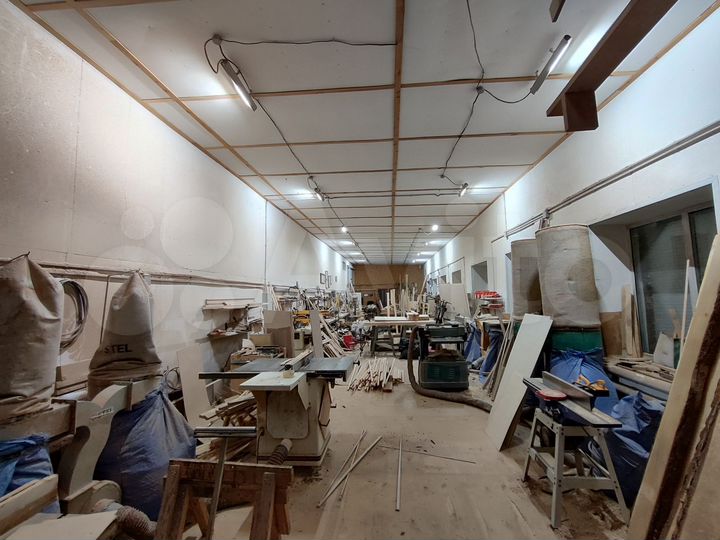 Производство, 200 м²