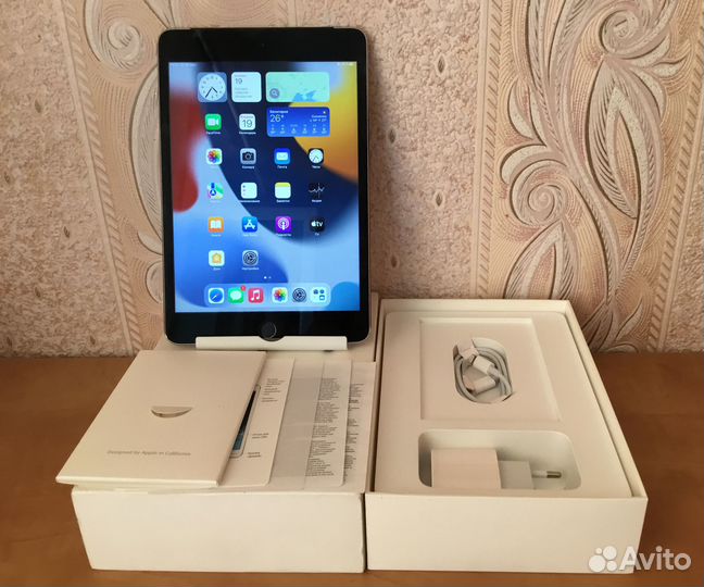 iPad mini 4 с SIM, 128 гб. Отличное состояние