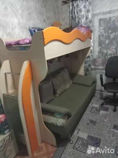 Детская кровать двухъярусная с матрасом