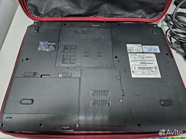 Ноутбук Toshiba Satellite L40-14F