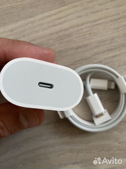 Новый зарядник для iPhone