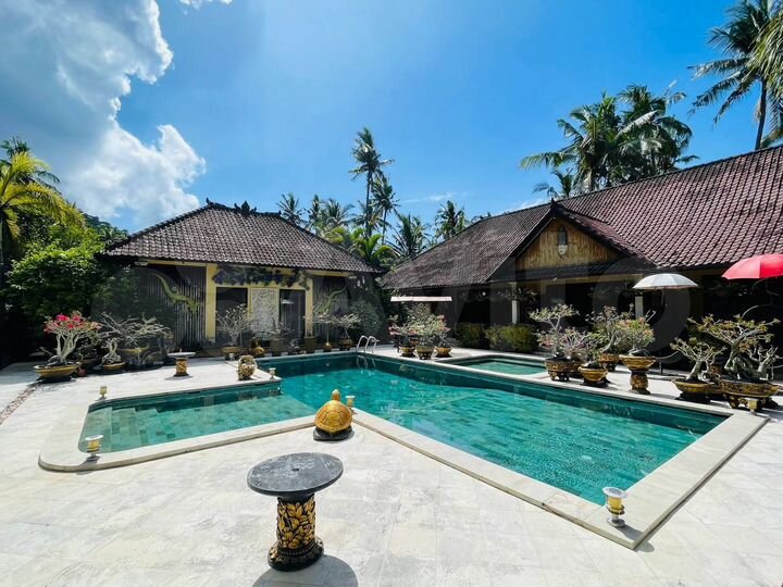 Дом 300 м² на участке 1000 м² (Индонезия)