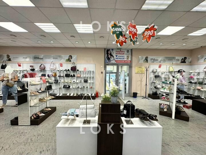 Торговое 200 м² в административном здание