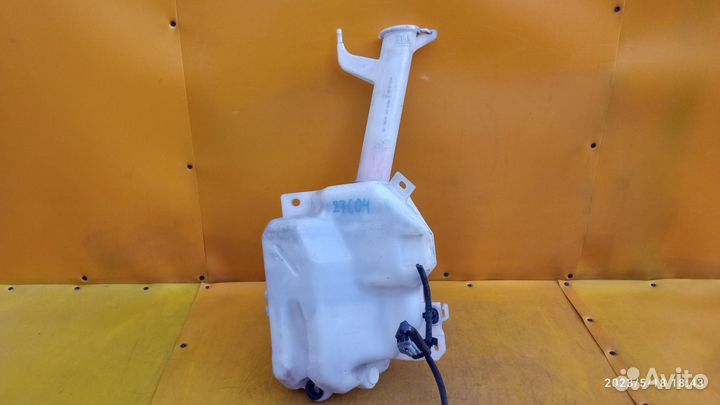 Бачок омывателя для Mitsubishi Grandis 2004-2010