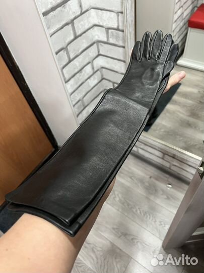 Перчатки женские кожаные новые 6.5