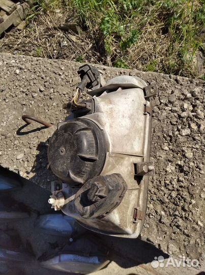 Фара Фольцваген Гольф 3 передняя левая