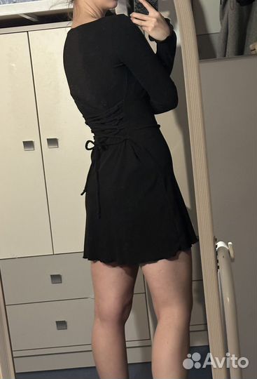 Платье со шнуровкой