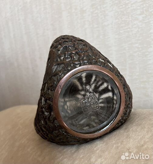 Старинный графин, бутылка, штоф в медной оплётке