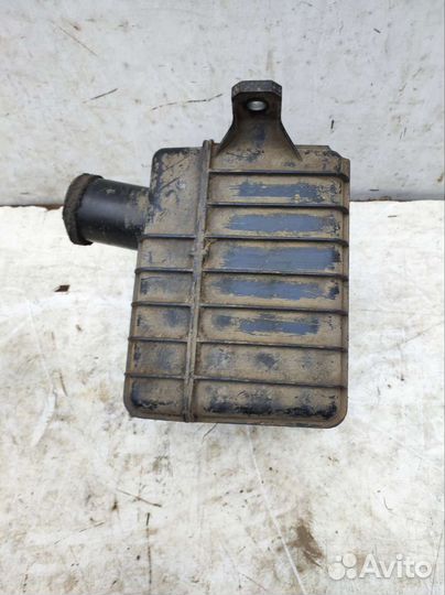 Резонатор воздушного фильтра Mazda 6 GG