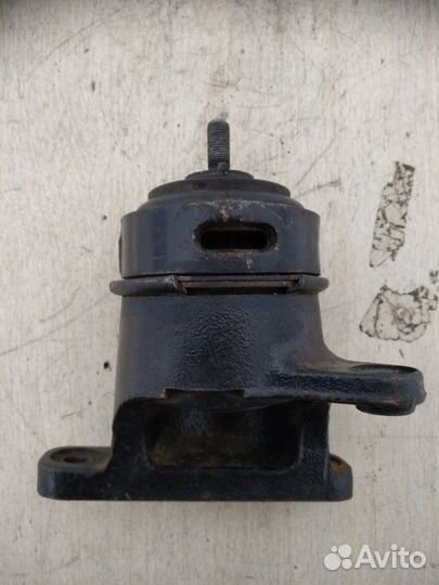 Опора двигателя правая Ssangyong Actyon 2 D20DTF