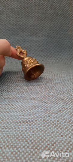 Старинный бронзовый колокольчик