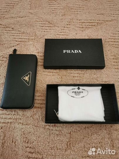 Кошелек новый Prada