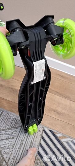 Самокат детский трехколесный новый