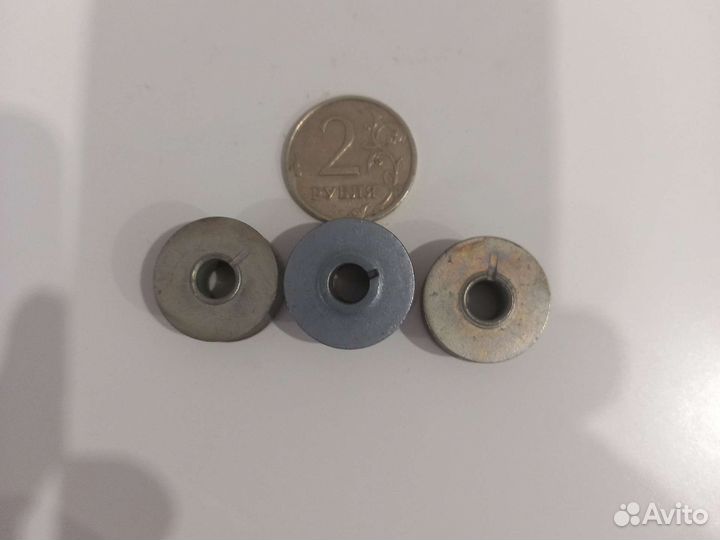 Шпулька для швейной машинки