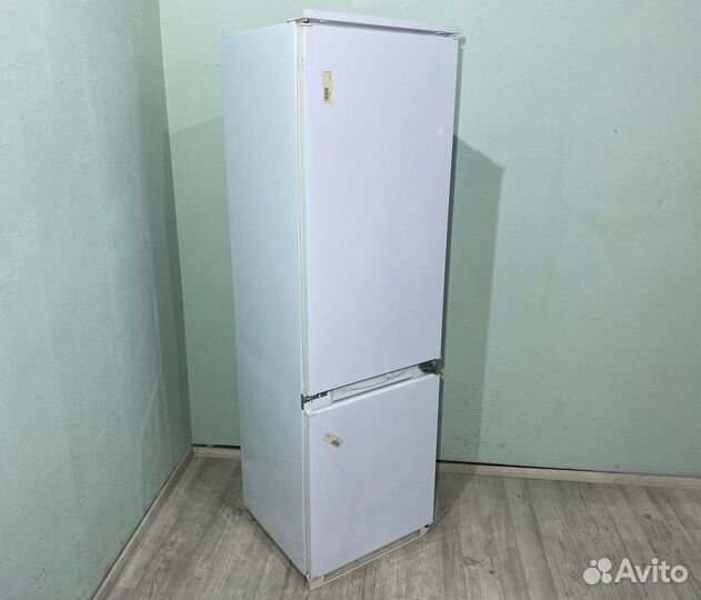 Встроенный холодильник hotpoint-ariston