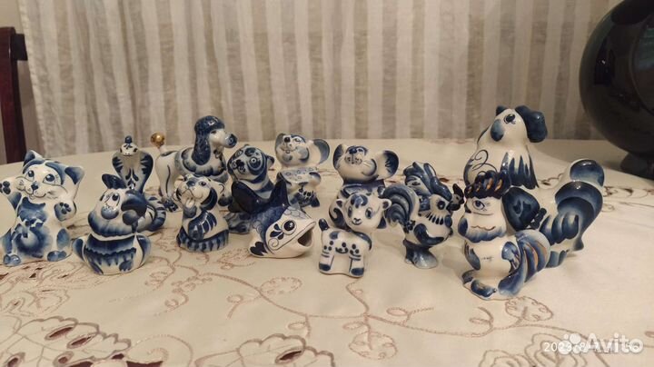 Фигурки Гжель (символы года и прочие