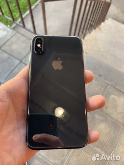 Разбитый iPhone X