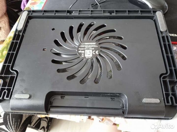 Подставка с охлаждением для ноутбука
