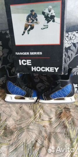 Коньки хоккейные