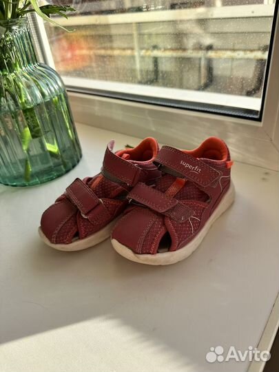 Сандалии для девочки 24 размер
