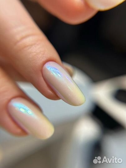 Ищем модель на маникюр с гелем