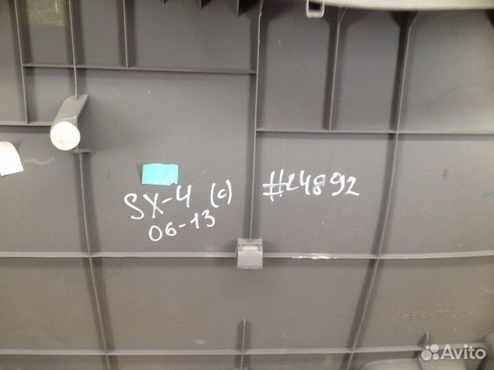 Обшивка двери багажника Suzuki SX4 (2006-2016)