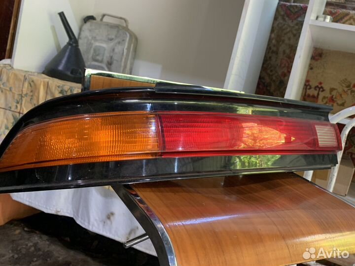 Задний левый стоп, тойота марк2 90