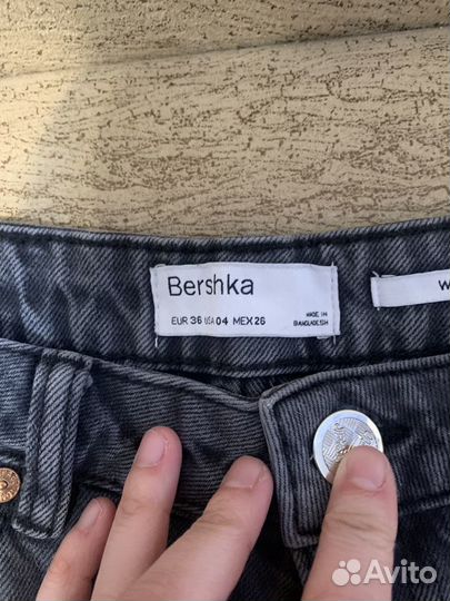 Джинсы bershka