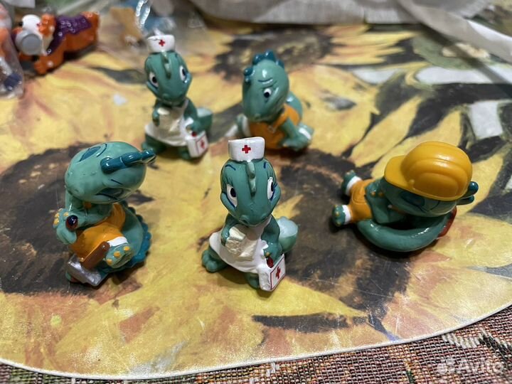 Динозаврики и слонята киндер