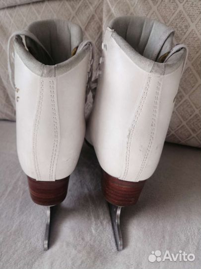 Фигурные коньки graf ace