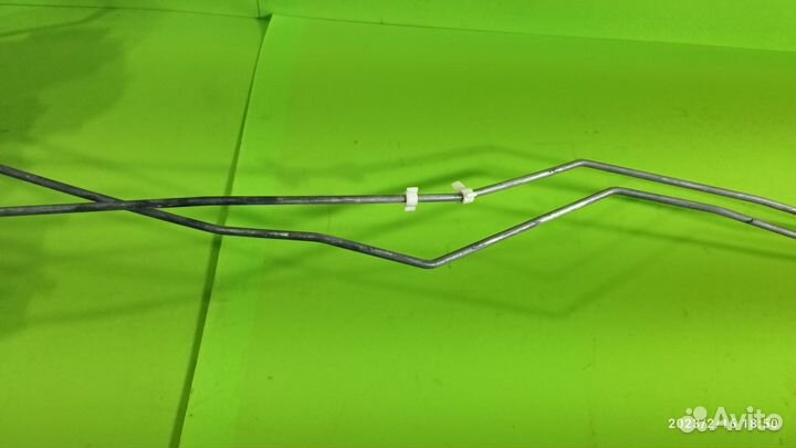 Замок двери передний правый Mitsubishi Galant 7