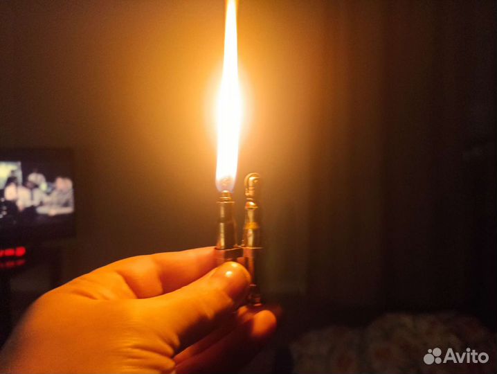 Зажигалка военная