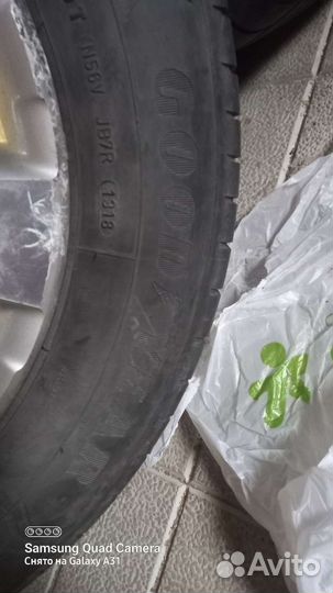 Goodyear EfficientGrip Performance 215/65 R16 98H