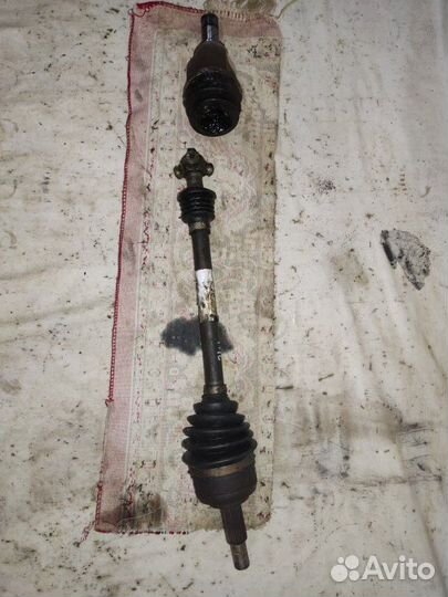 Привод, полуось передний левый Renault Fluence