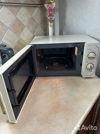 Микроволновая печь midea