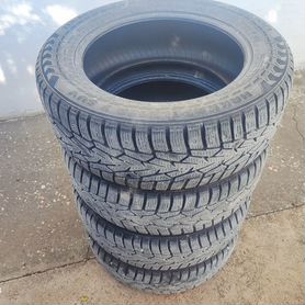 Nokian Tyres Hakkapeliitta 7 SUV 215/60 R17