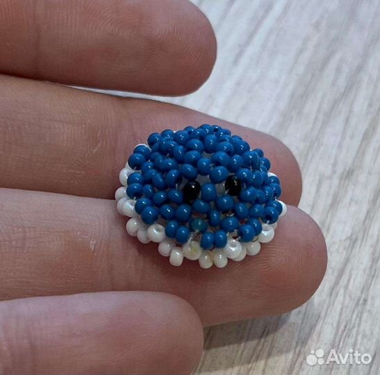 Осминожка перевертыш из бисера