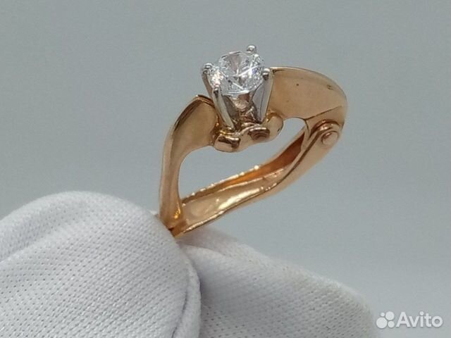 Серьги с синтетическим камнем Золото