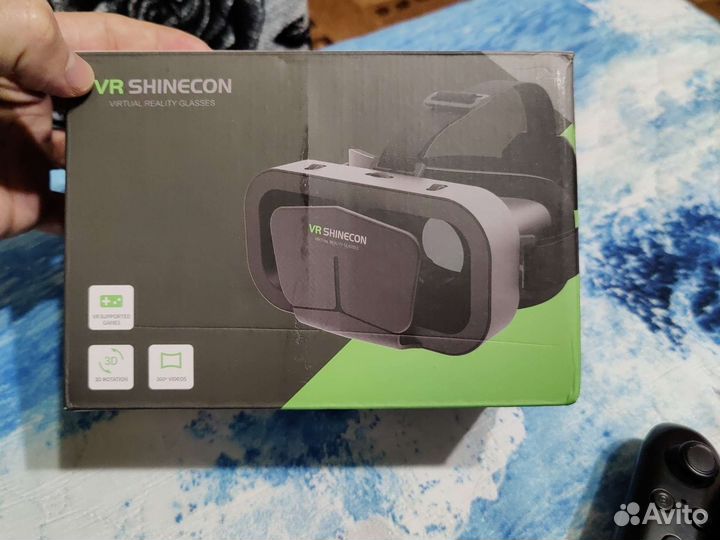 Очки виртуальной реальности с пультом