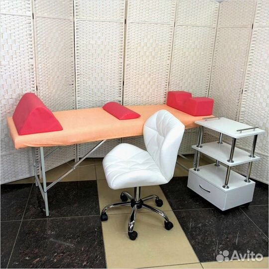 Массажный стол