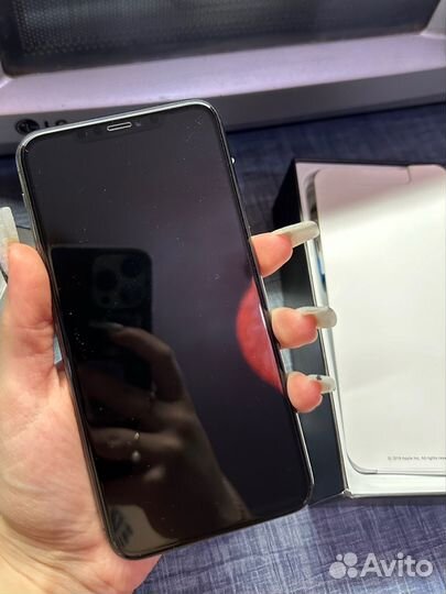 iPhone 11 Pro Max, 64 ГБ