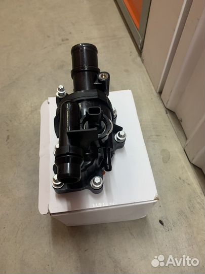 Термостат Mercedes CLA W118,M82