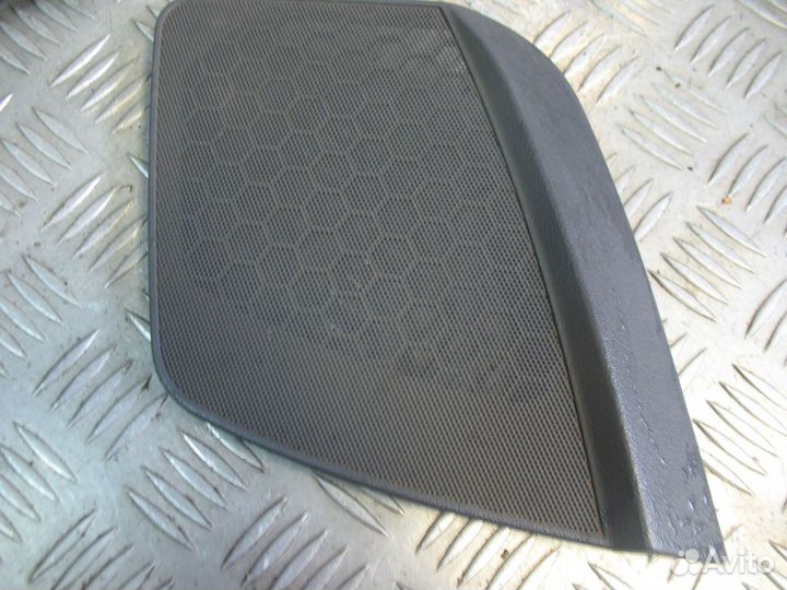 Сетка динамика в торпедо Mercedes Vito W638